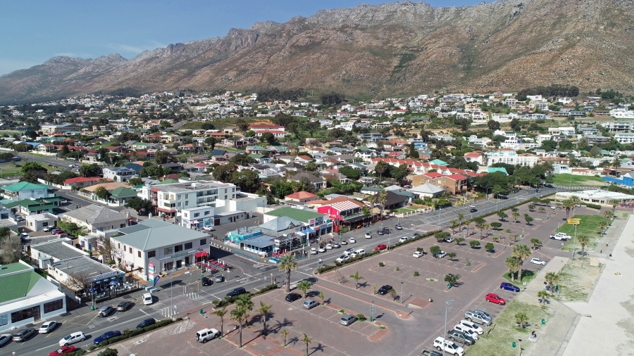 3 Bedroom Property for Sale in Gordons Bay Central Western Cape